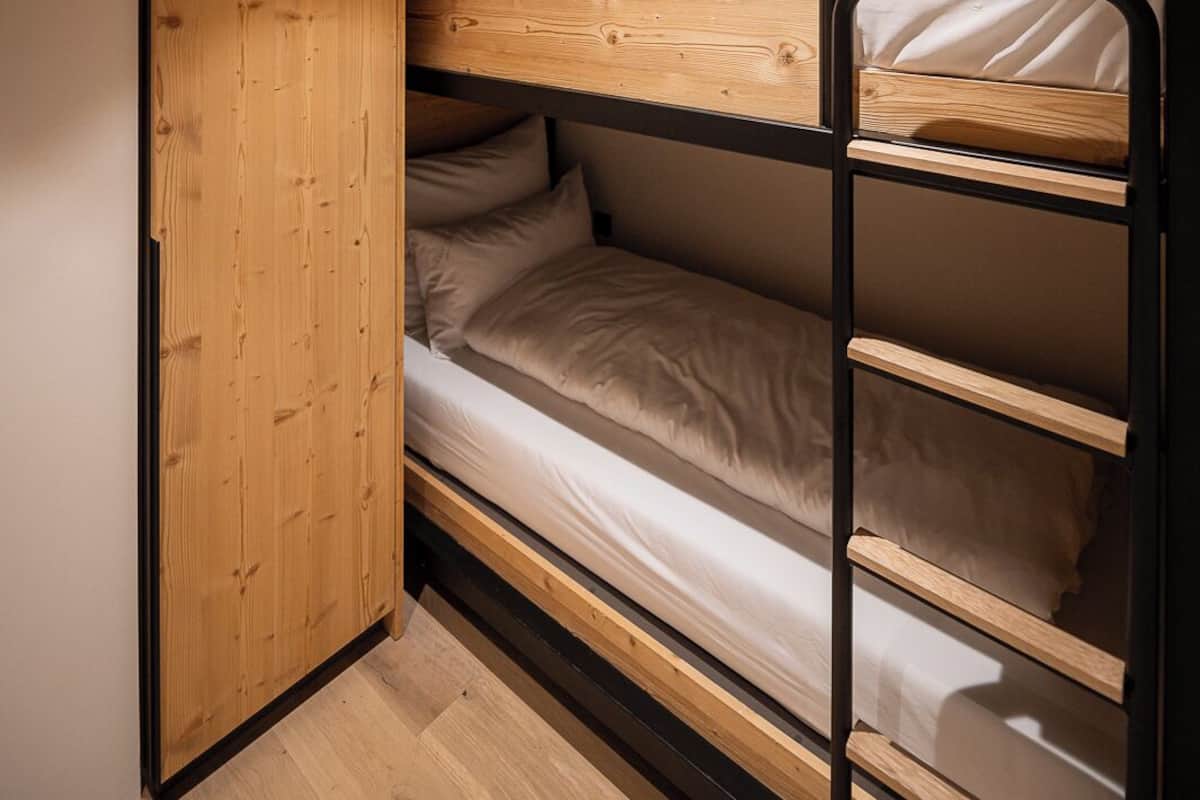 1 bedroom, hypo-allergenic bedding, in-room safe, laptop workspace