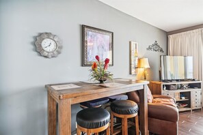 Condo, 1 habitación | Restaurantes