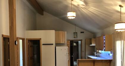 Very Nice Upper Apartment