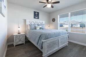 4 bedrooms, iron/ironing board, free WiFi, bed sheets - Bon Secour Bungalow- Clean, Spacious, Close To OWA & Beach! (Foley)