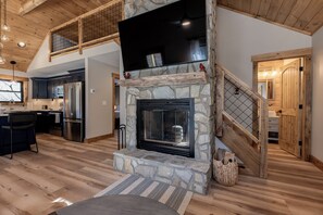 Unclassified image, 5 of 53, button