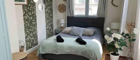 2 bedrooms, WiFi, bed sheets