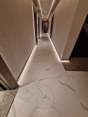 Hallway - Diamond City by Cozy (Accra)