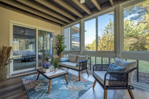 Terrace/patio - Plantations West - Pet friendly condo! Available for short stays! (Lewes)