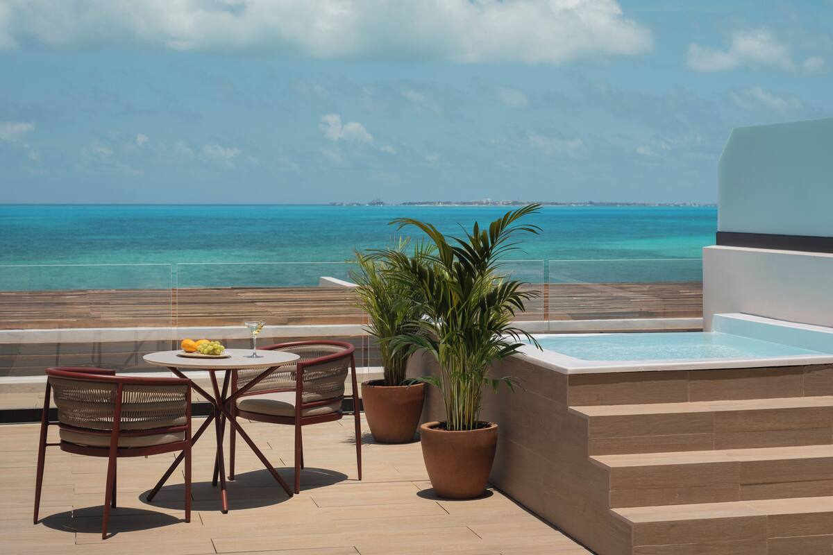 Excellence Club Terrace Suite With Plunge Pool Ocean View | 海灘/海景