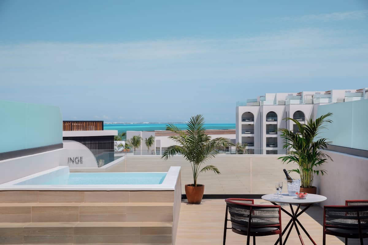 Excellence Club Terrace Suite With Plunge Pool | 海灘/海景