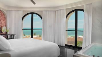 Excellence Club Honeymoon Two-Story Rooftop Terrace Suite W/ Private Pool Ocean View | Hypo-allergenic bedding, free minibar, in-room safe, blackout drapes