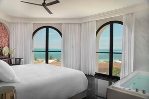 Excellence Club Honeymoon Two-Story Rooftop Terrace Suite W/ Private Pool Ocean View | Hypo-allergenic bedding, free minibar, in-room safe, blackout drapes