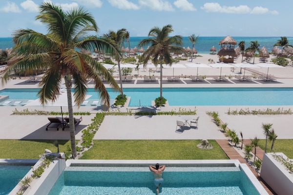 Beach/ocean view