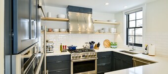 The Alley Bundle at Academy Place Private Hot Tub