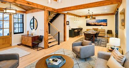 The Alley Bundle at Academy Place Private Hot Tub