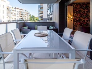 Outdoor dining - AQUARELLES - Modern and spacious (Annecy)
