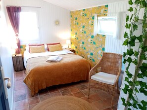 2 bedrooms, desk, soundproofing, iron/ironing board - Ecurie Rénovée à la Campagne, Simplicité & Calme, Proche Loire, Châteaux & vin (Longué-Jumelles)