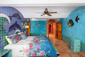 5 bedrooms, desk, iron/ironing board, free WiFi