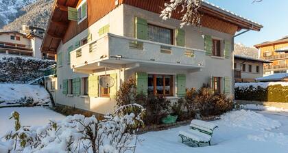 Edelweiss 3 Apartment - an apartment that sleeps 4 guests, parking, wifi