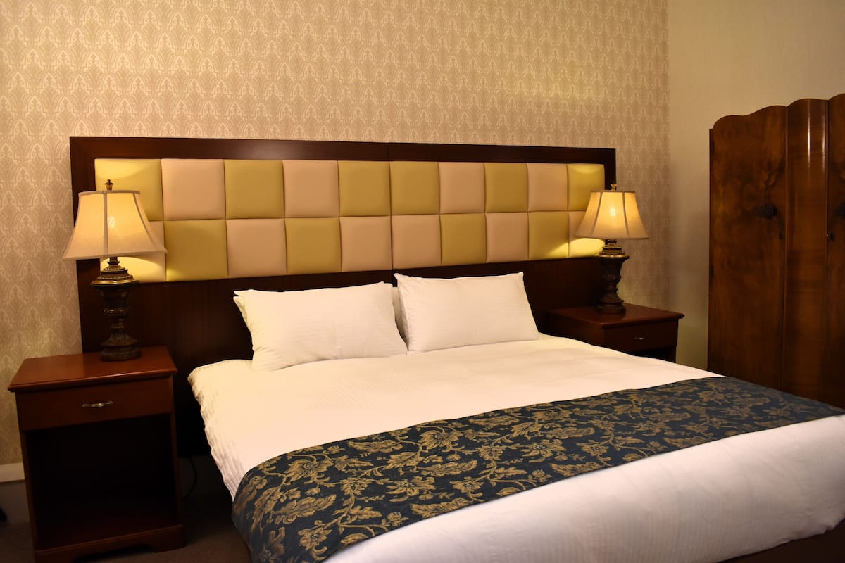 Superior Double | 2 chambres, bureau, fer et planche Ă repasser, literie fournie