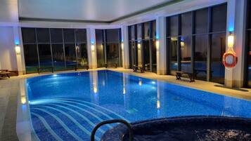 Piscine couverte