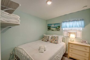 3 bedrooms, iron/ironing board, free WiFi