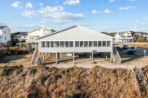 Exterior - See Sea All / 107 Sellers St - Coastal Vacation Resorts (Oak Island)