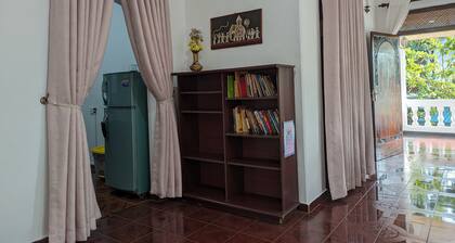 5 mins to beach..  Affordable and comfortable stay !!