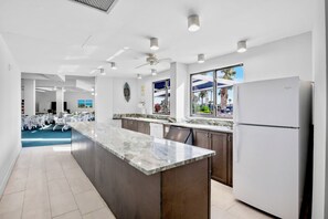 Fridge, microwave, oven, stovetop - Stunning Bay Views & Steps to Siesta Key Beach - Harbor Towers 514 (Siesta Key)