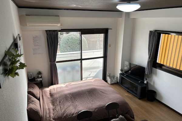 Literie hypoallergénique, bureau, rideaux occultants