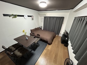 Hypo-allergenic bedding, desk, blackout curtains, iron/ironing board - Guest House GENESIS OF FREEDOM INN (Fukuoka)
