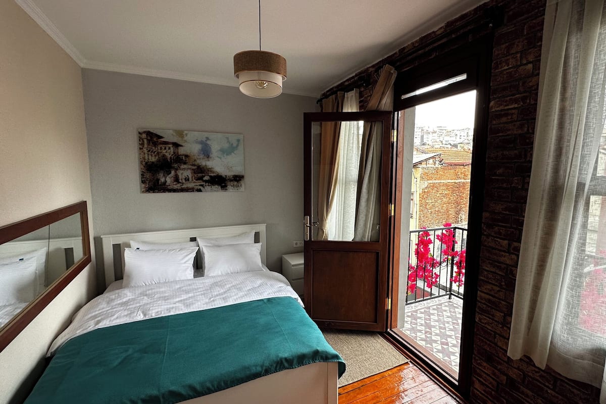 Panoramic Room, 1 King Bed | 1 bedroom, minibar, free WiFi, bed sheets