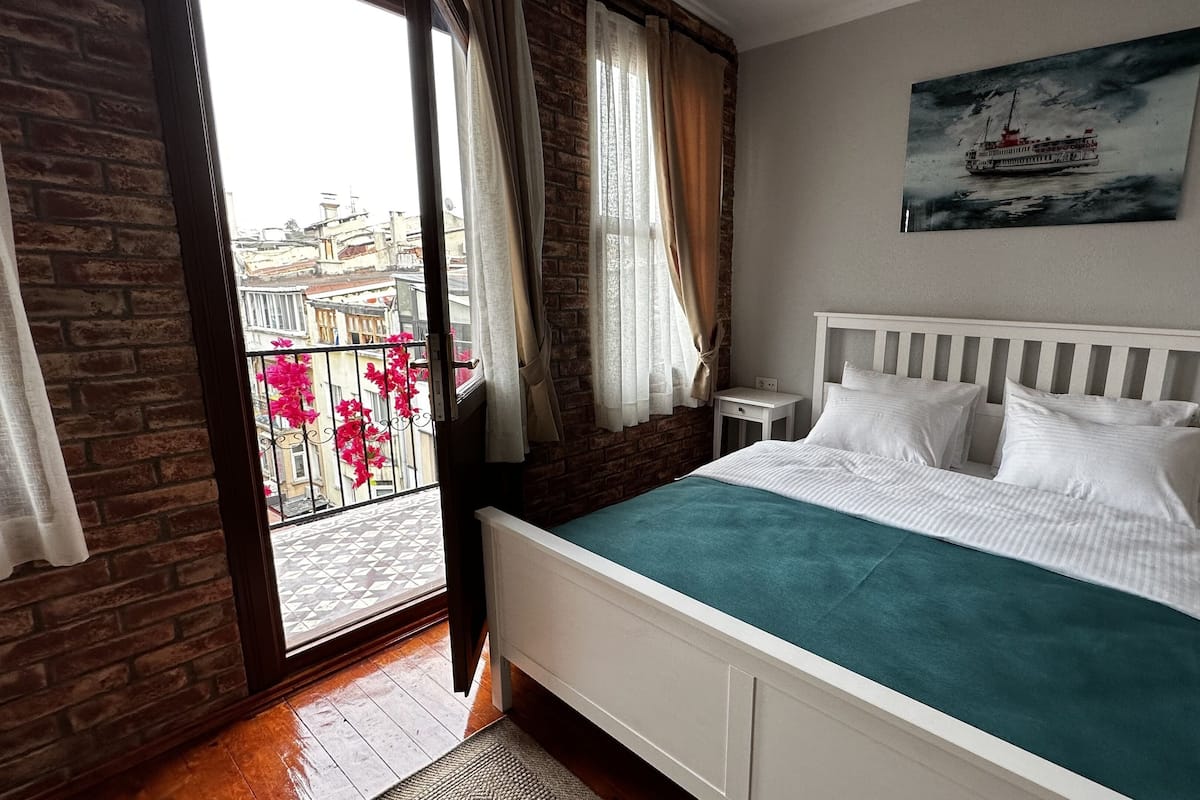 Panoramic Suite, Smoking, Balcony | Terrace/patio