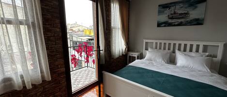 Panoramic Suite, Smoking, Balcony | 1 bedroom, minibar, free WiFi, bed sheets