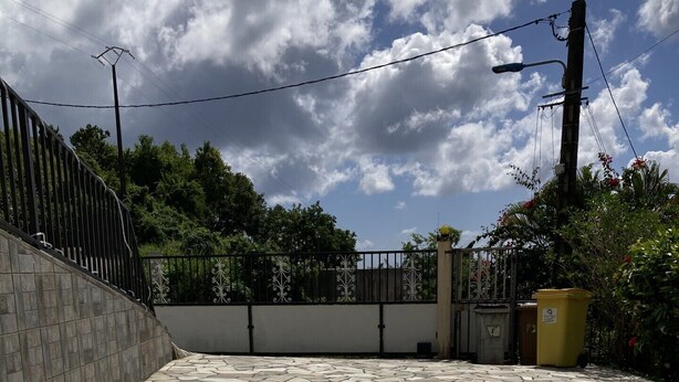 Property grounds - Loue en Saisonnier, bas de Villa A Corps de Garde Sainte Luce (Sainte-Luce)