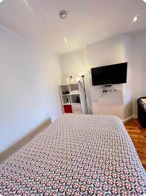 1 bedroom, iron/ironing board, WiFi, bed sheets - Heart of Nottingham-Quieter for city centre (Nottingham)