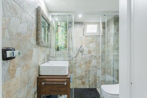 Shower, towels