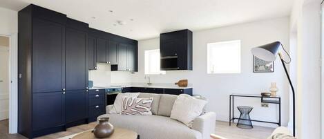 Apartment (2 Bedrooms) | Living area