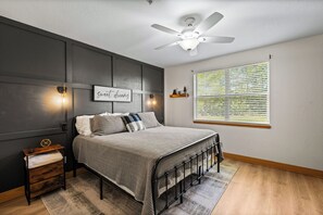 2 habitaciones, tabla de planchar con plancha y wifi gratis 