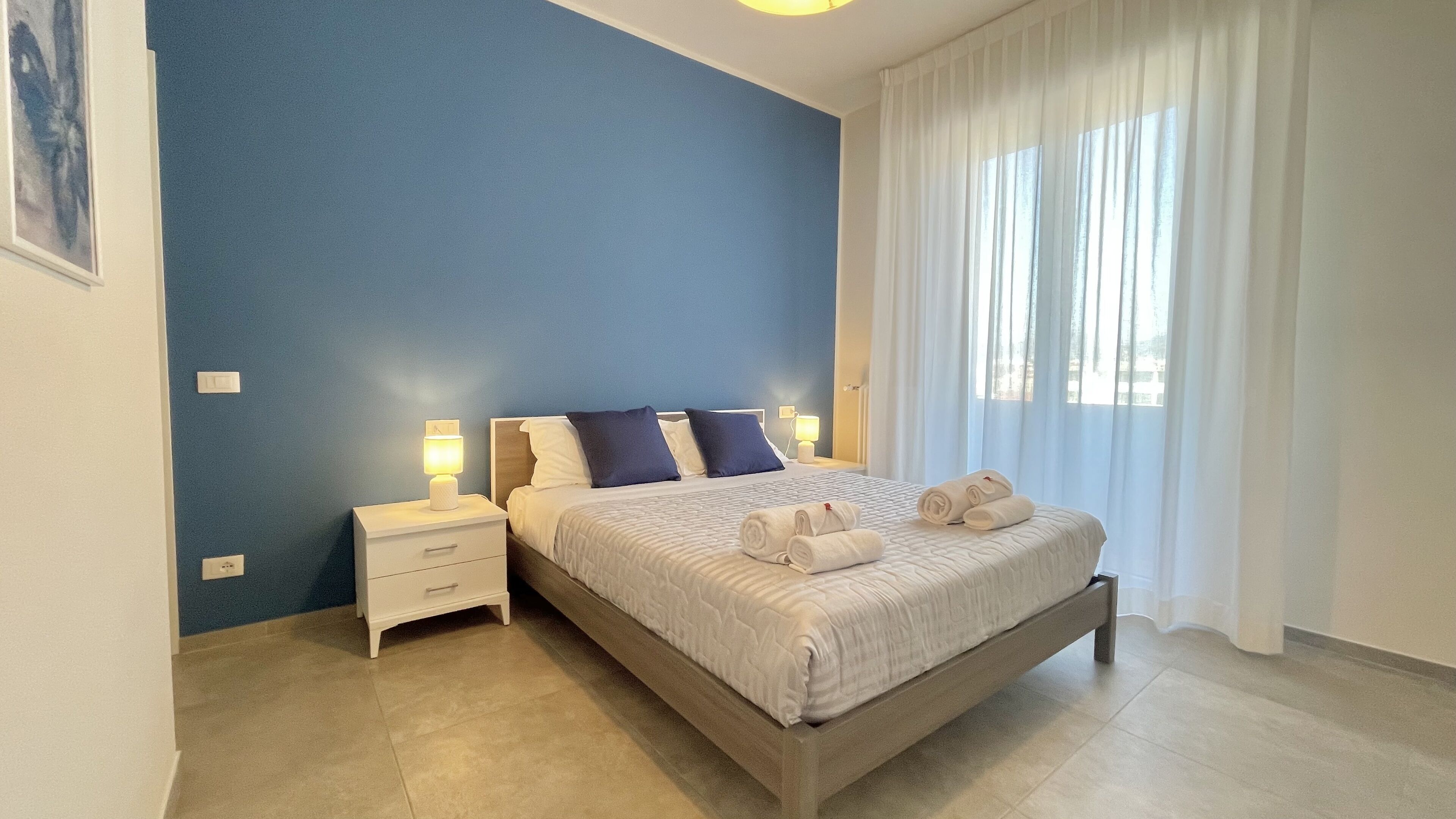 Appartamento Comfort | Postazione laptop, tende oscuranti, ferro/asse da stiro, Wi-Fi gratuito