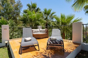 Terrace/patio - CT 196 - Faro's Villa Horizonte - Benalmadena - Beach, Golf & Pool (Benalmádena)