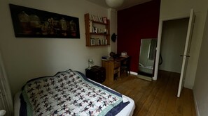3 chambres, fer et planche à repasser, Wi-Fi, literie fournie