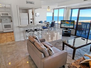 Interior - Ocean front condo with a beautiful view! Capri #509 (Ocean City)