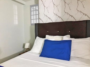 AC, hot water, Wifi, Pool