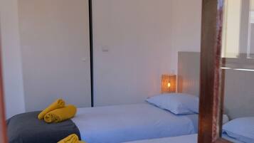 Comfort-værelse til 3 personer | Gratis Wi-Fi, sengetøj