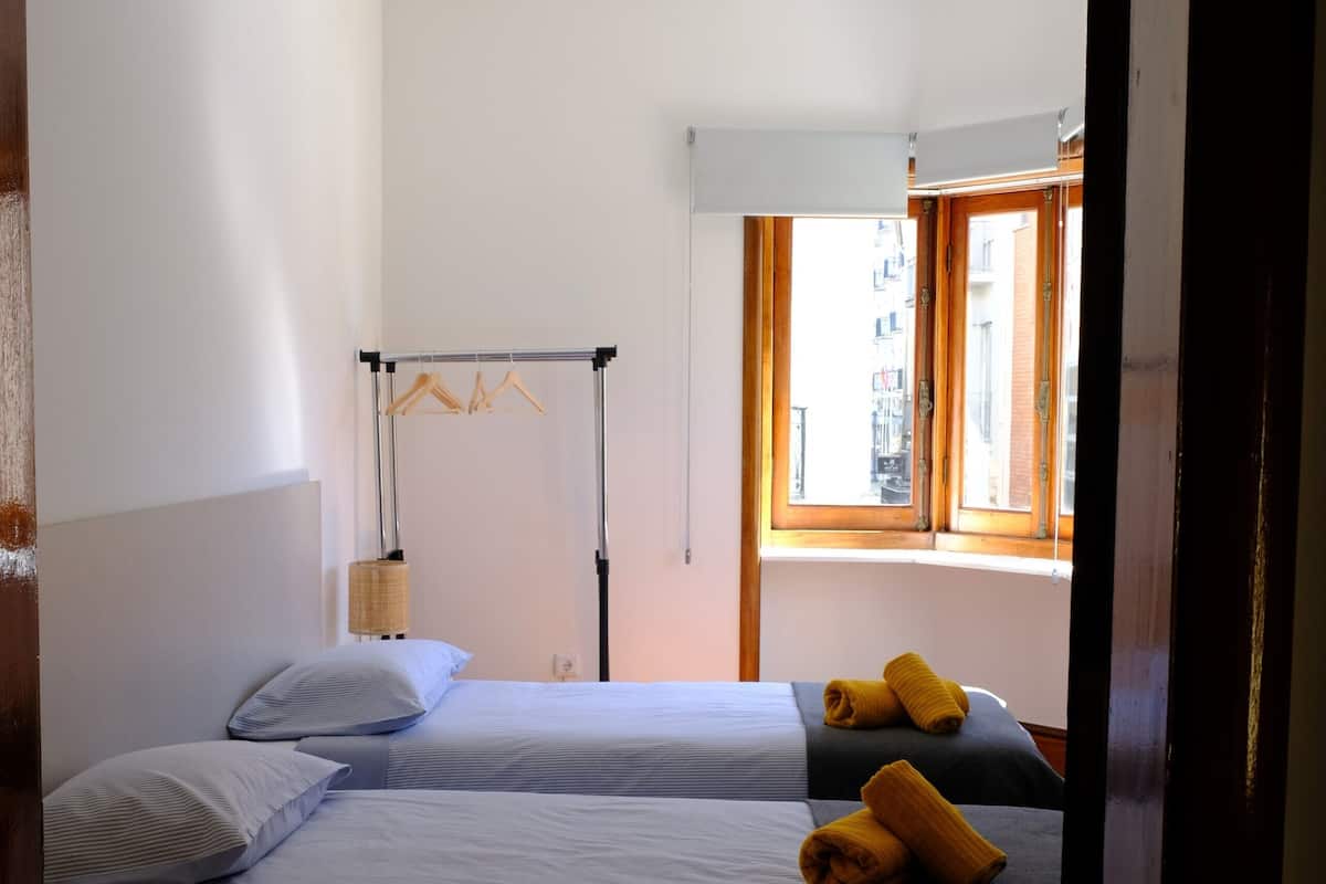 Free WiFi, bed sheets