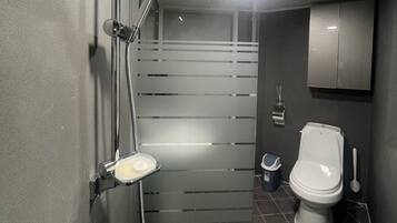 City Apartment | Bathroom