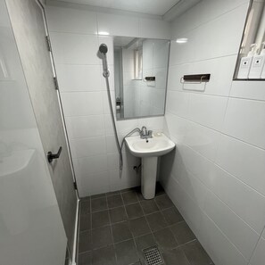 City Apartment, 2 Bedrooms, Non Smoking | Bathroom - Modern clean apartment in Gangnam 1 (Seoul)