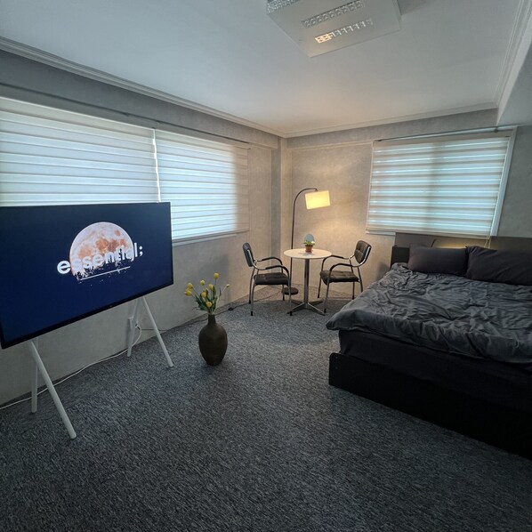 City Apartment, 2 Bedrooms, Non Smoking | 2 bedrooms, free WiFi, bed sheets