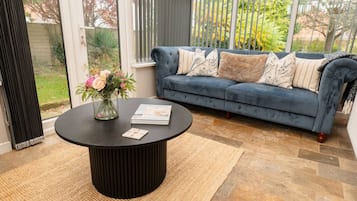 Tv, pejs, stereoanlæg