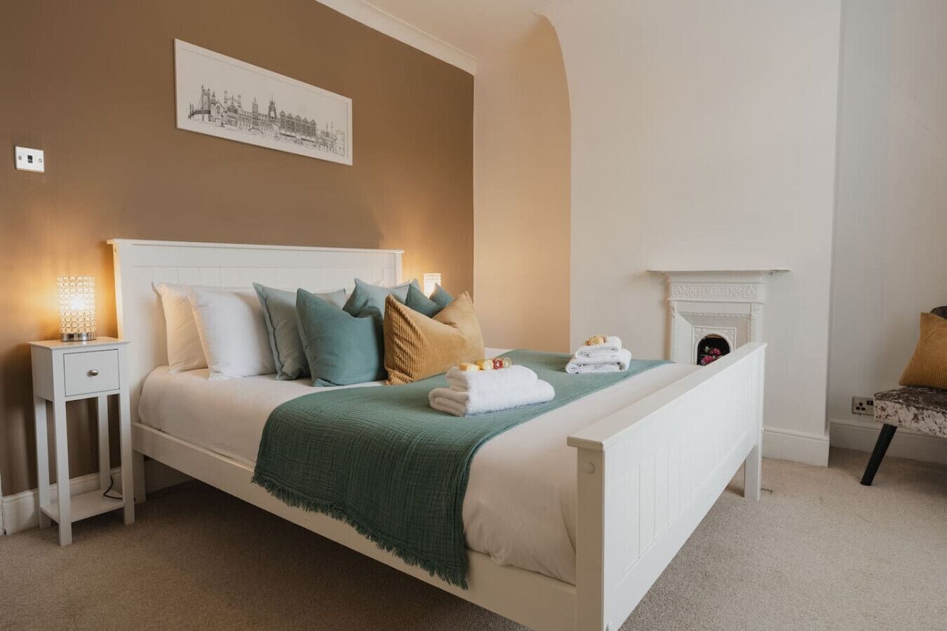 2 bedrooms, iron/ironing board, travel cot, WiFi