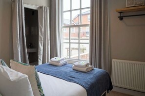 2 bedrooms, iron/ironing board, travel crib, WiFi