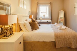 2 Schlafzimmer, Bügeleisen/Bügelbrett, WLAN, Bettwäsche