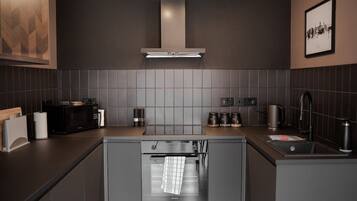 Kühlschrank, Mikrowelle, Ofen, Herdplatte